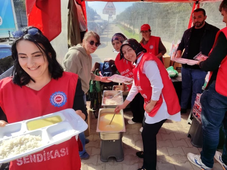 Gebze’de Smart Solar grevi 10. gününde sürüyor!