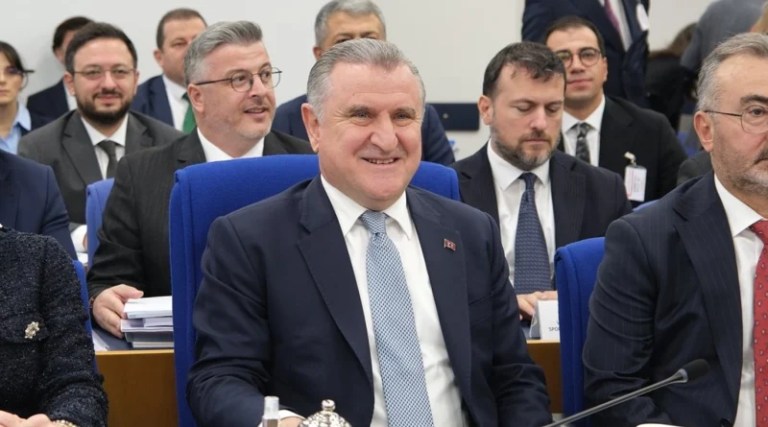 Bütçe Komisyonu’nda gergin anlar!