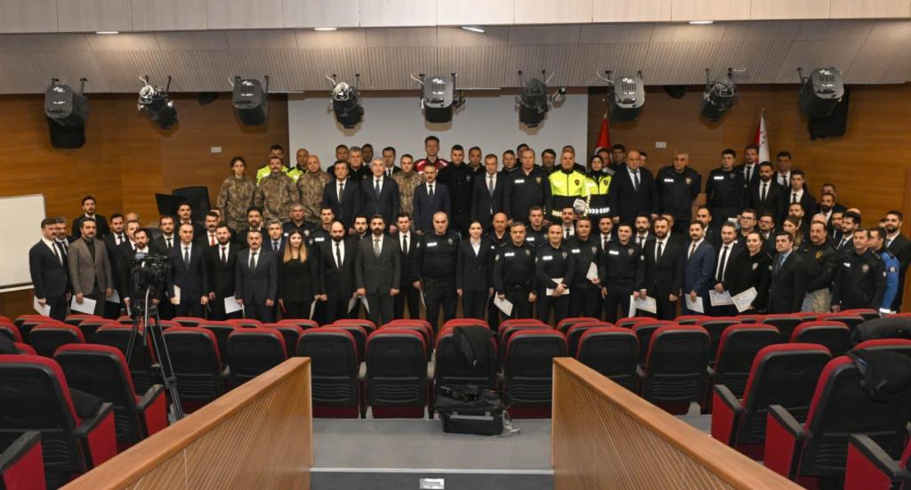Vali Aktaş, İl Emniyet Müdürlüğü’nde İncelemelerde Bulundu!