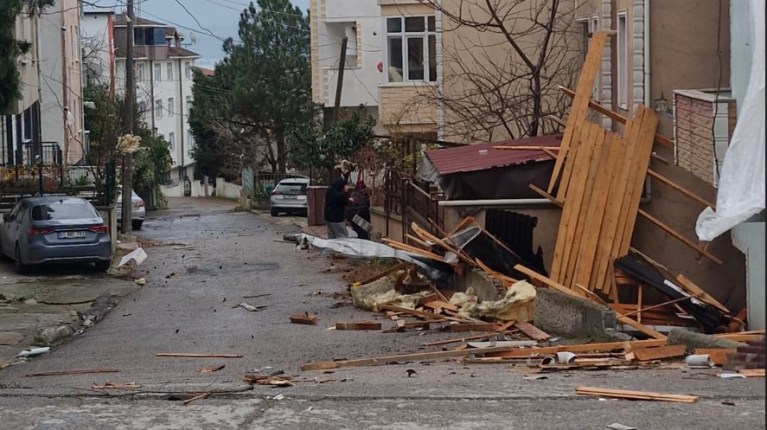 Kocaeli’de Fırtına Uyarısı: Motosikletlere Geçici Yasak!