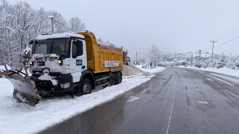 Kandıra Yolu Karla Mücadelede Açık Tutuluyor!