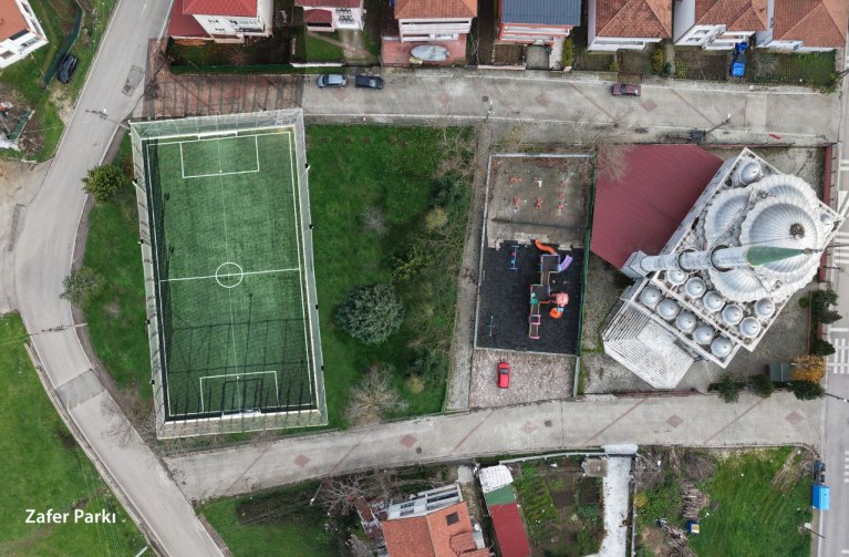 Kandıra’ya Beş Yeni Halı Saha!