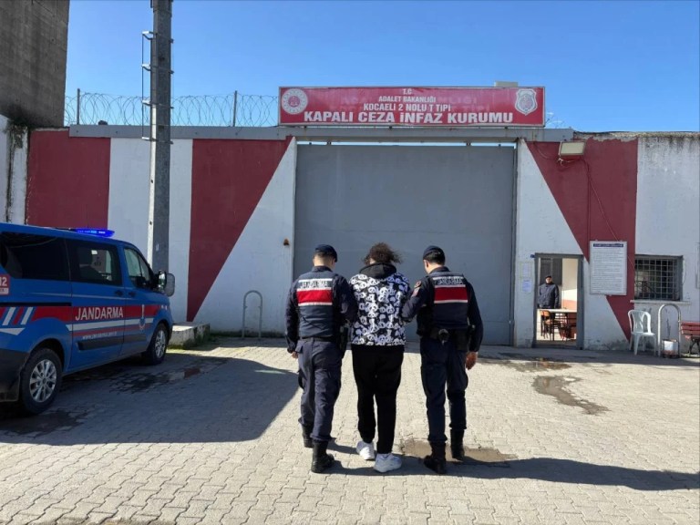 Dolandırıcılık suçundan aranan kişi yakalandı!
