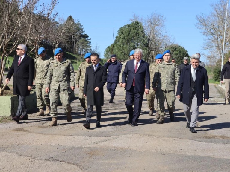 Vali Aktaş’tan Garnizon Komutanlığı’na Ziyaret