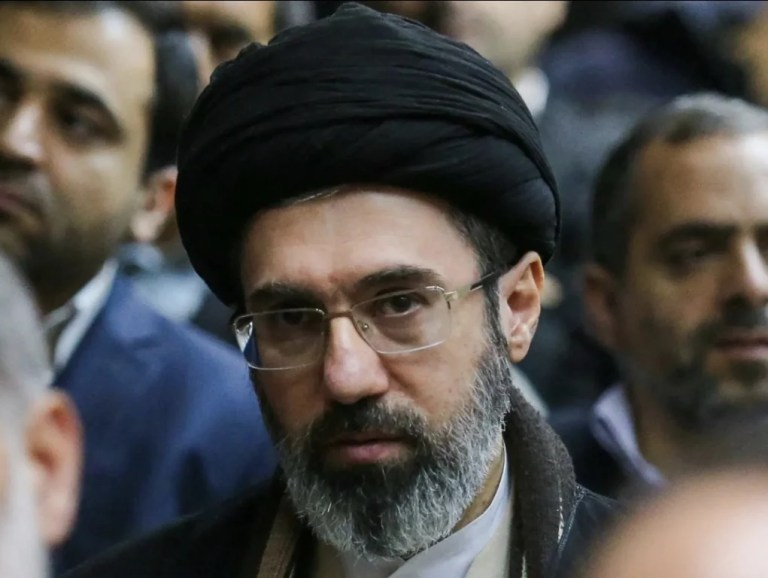 Hamaney’den ABD’ye Tehdit: Üsler Kapatılmalı, Aksi Halde…