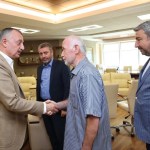 Başkan Büyükakın şampiyon öğrencileri ağırladı