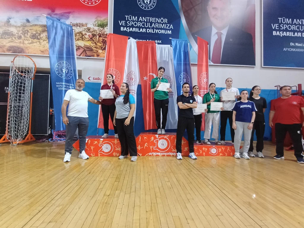 Kartepe'den karatede çifte gurur! - 2. görsel